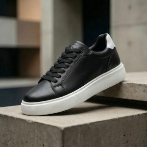 8899 שחור לבן