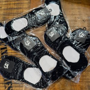 גרב בובה שחורה